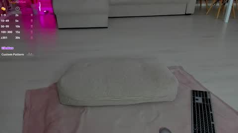 Antonia online show from October 30, 8:15 am