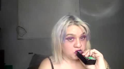 Lucifina ganja kittens online show from February 15, 4:36 am