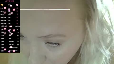 Curvy online show from July 23, 3:09 pm