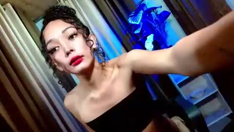 BBY CURLYHANNA online show from February 7, 4:32 pm