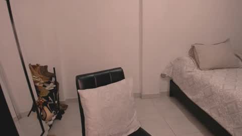 Sara online show from December 4, 6:35 am