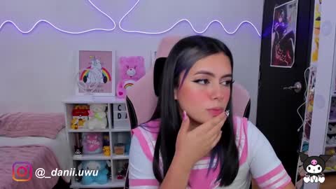 Snapshot of cute_dani__ chatting on February 24, 9:52 pm Dani  online show from February 24, 9:52 pm