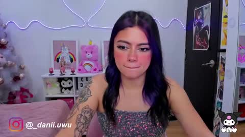 Snapshot of cute_dani__ chatting on December 9, 10:22 am Dani  online show from December 9, 10:22 am