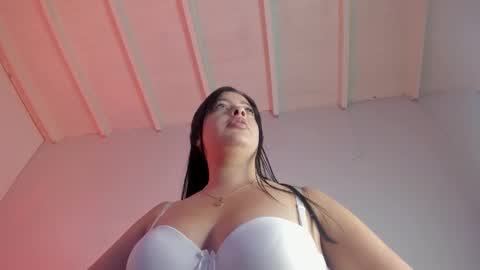 Stacy online show from November 19, 6:50 pm