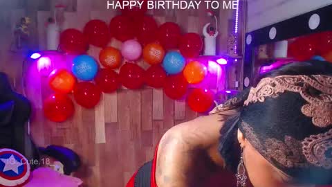    Independent Model online show from October 27, 11:38 pm