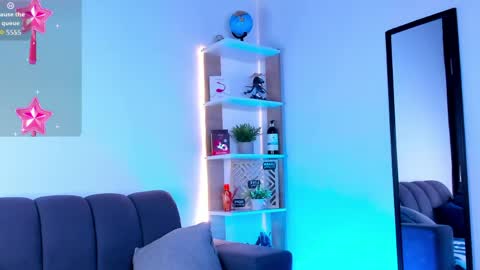 Cute horny1 online show from March 28, 11:33 am