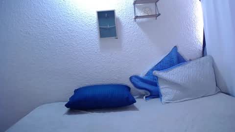 Snapshot of cute_isaa chatting on September 24, 4:58 pm Isabella online show from September 24, 4:58 pm