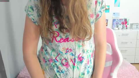 cute_kate0 online show from September 17, 12:52 pm