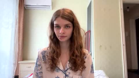 cute_kitte online show from December 15, 12:34 pm