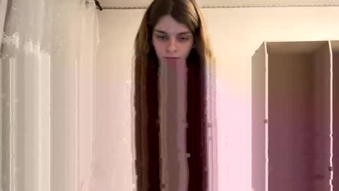 cute_kitte online show from February 1, 4:11 pm