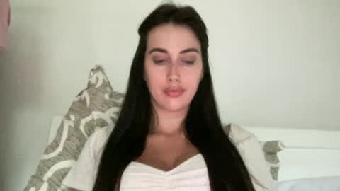 cute_kriss94 online show from June 23, 5:19 pm