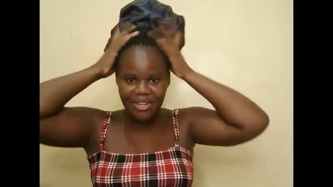 cute_latifah online show from February 22, 9:24 am