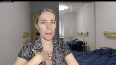 cute_lion_ online show from December 20, 12:34 pm