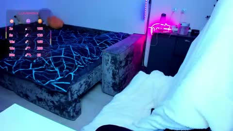 Emily online show from May 22, 4:47 pm