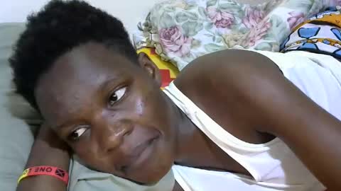 Snapshot of cute_marion chatting on October 20, 7:52 pm cute_marion online show from October 20, 7:52 pm