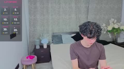 Mike online show from December 3, 7:47 pm