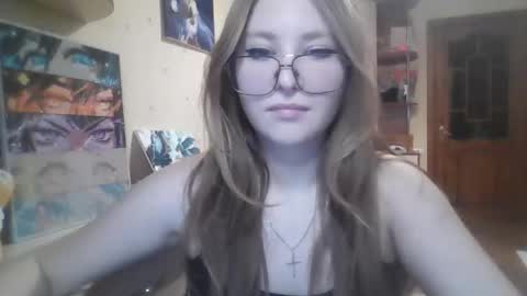 Veronica online show from February 5, 7:50 pm