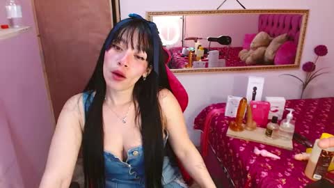 cute_zoe1 online show from June 14, 6:54 pm