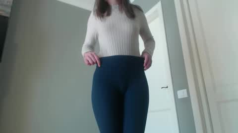 Anne-Marie  online show from March 9, 11:37 am