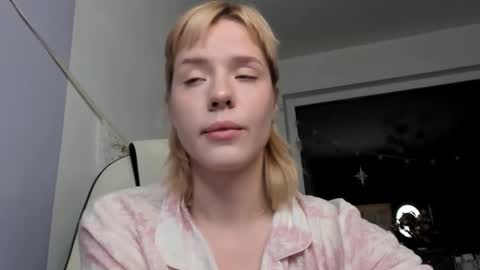 Snapshot of cuteasfuck_ chatting on October 12, 1:15 pm Amy online show from October 12, 1:15 pm