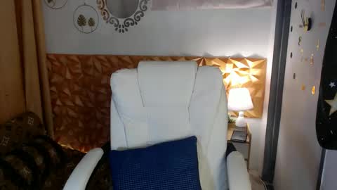 Steph online show from February 21, 2:50 am