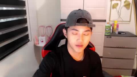 Steph online show from March 29, 11:28 pm