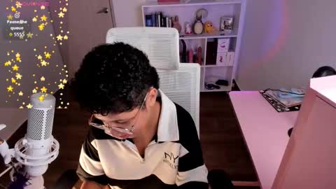 cutebunnybell online show from November 1, 4:44 am