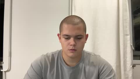 Snapshot of cutebutnaughty_ chatting on October 7, 6:26 pm Alex online show from October 7, 6:26 pm