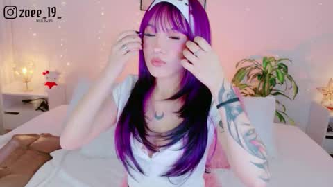 Zoe  online show from March 27, 3:56 am