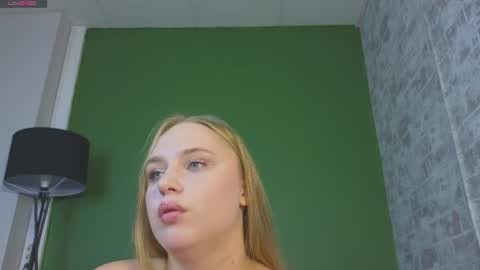 Amyy online show from July 28, 1:58 am