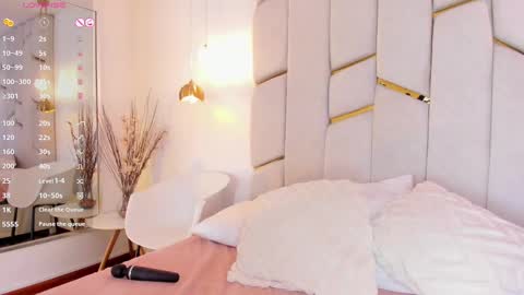 andre online show from September 24, 4:52 am