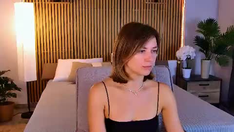 cutemirage online show from June 22, 2:46 pm
