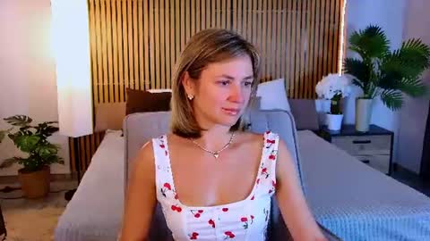 cutemirage online show from July 5, 2:46 pm