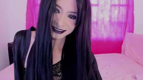 Snapshot of cutenaked_8 chatting on September 9, 10:10 pm Natalie online show from September 9, 10:10 pm