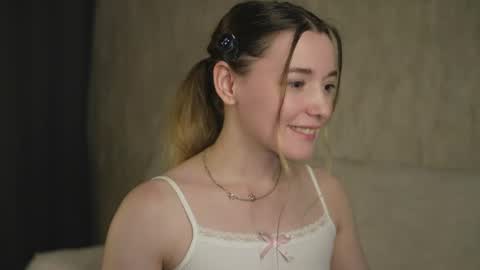 Mary online show from June 11, 7:12 pm
