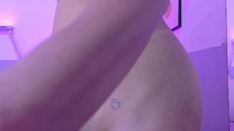 cutepetitee online show from June 12, 7:57 pm