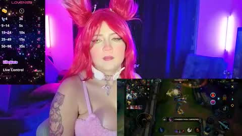 Snapshot of cutesarah_10 chatting on October 30, 2:12 am cutesarah_10 online show from October 30, 2:12 am