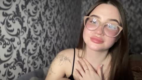 CuteAnn online show from February 9, 4:43 pm