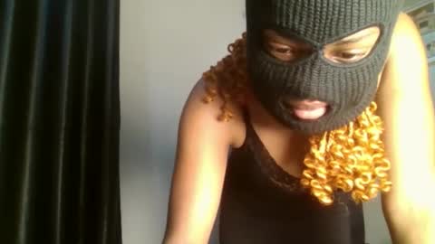 Zia online show from November 1, 8:08 pm