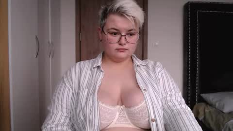 Sophie  Lilith online show from November 17, 7:11 am