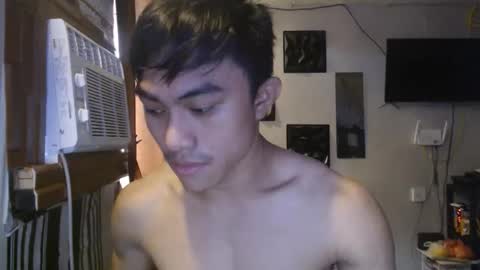 cutie_hunk69 online show from June 5, 4:19 am