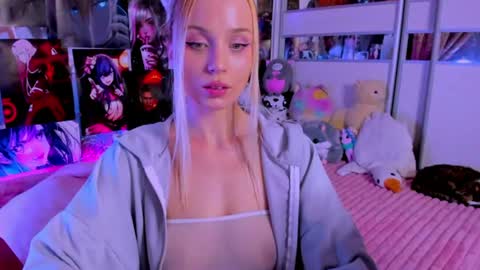 Nora online show from June 11, 12:32 am