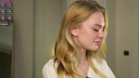 EMILY online show from November 28, 4:58 pm