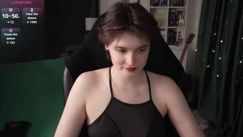 Helen Blossom online show from October 23, 9:48 pm