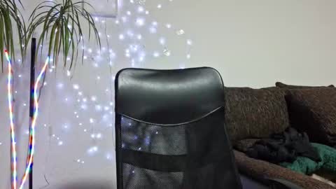 Cyndee Winter online show from February 3, 6:45 pm