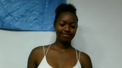 cynthia233365 online show from June 13, 5:12 pm