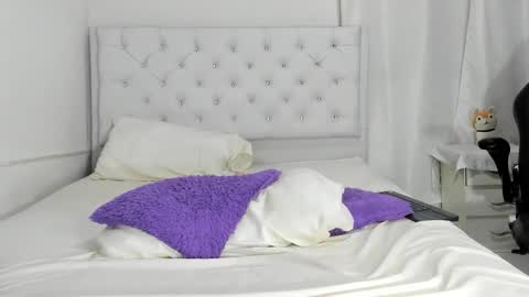 Cyntiaa online show from January 9, 10:04 pm