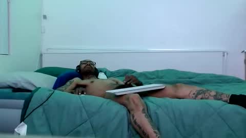 SkinnyTattedGuy online show from June 11, 11:52 am