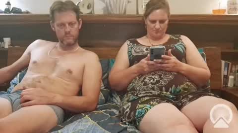 Snapshot of d4p_couple chatting on December 27, 8:07 pm Deb peter online show from December 27, 8:07 pm