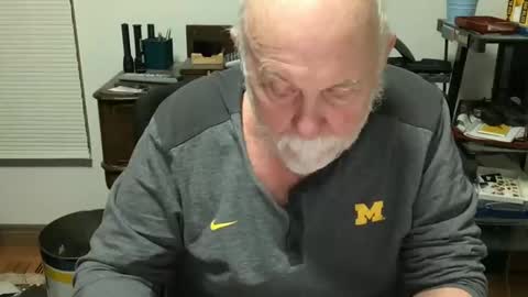 Snapshot of dack47 chatting on February 28, 5:15 am dack47 online show from February 28, 5:15 am